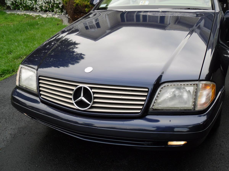 Illustration for article titled For $10,950, Could You Top This 1999 Mercedes Benz SL500 With A Panoramic Roof?